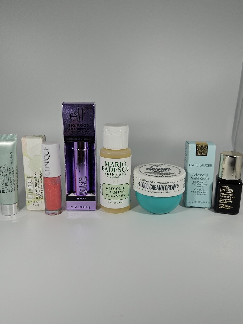 Beauty Lot (6 DELUXE SAMPLE-SIZES + 1 MYSTERY FREE FULL-SIZE)